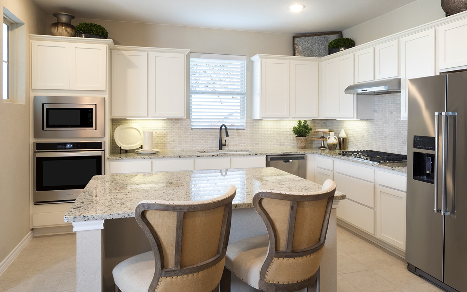 Tremont Kitchen Dining Table
